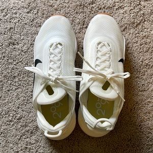Nike Air Max 2090 white/ tan size 9.5